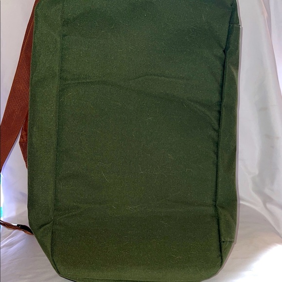 Beichad Green and Tan Duffel Bag for Men - Picture 9 of 10